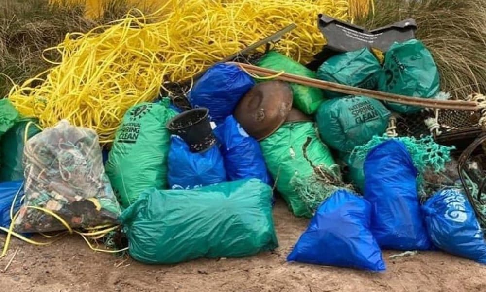 Over 2,000 Kerry volunteers joined the National Spring Clean campaign