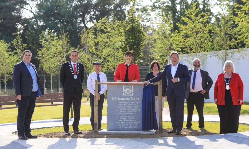 Minister opens new €3.8m 20-unit social housing development in Rathmore