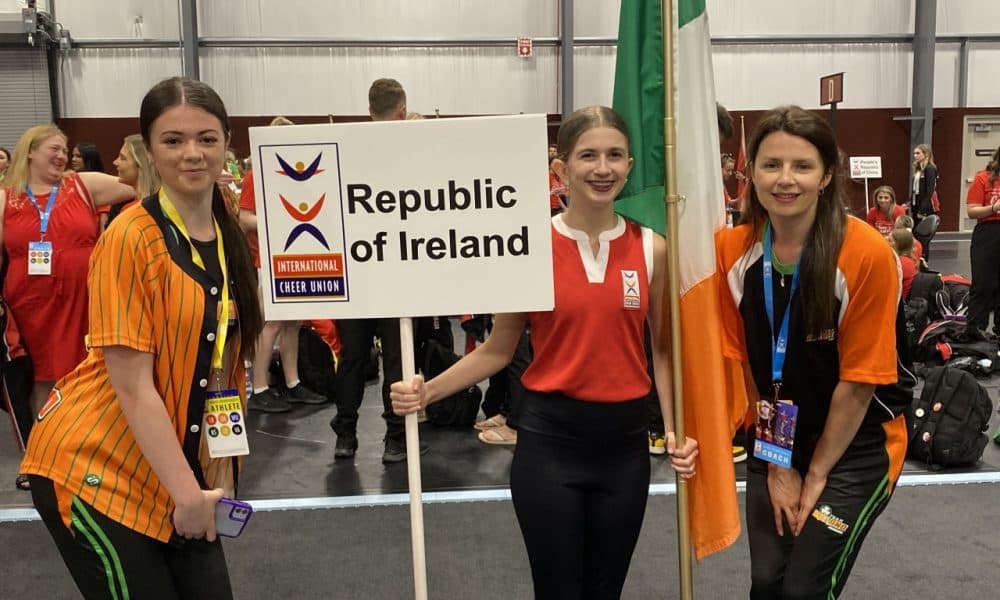 Killarney cheerleaders fly the Irish flag in Florida