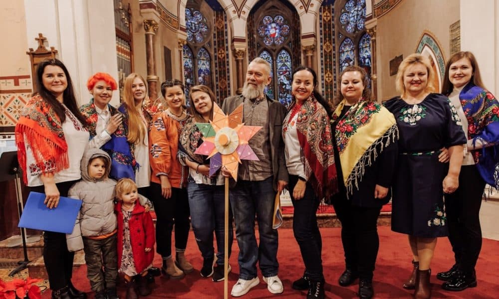 Ukrainians sing from the heart as a thank you to community