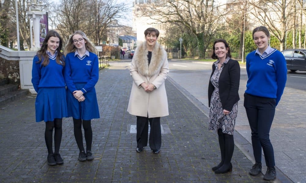 Minister Foley congratulates Killarney winners at the 2022 BT Young Scientist an