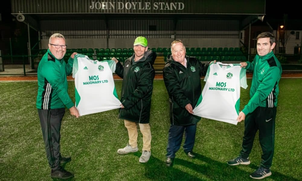 Celtic U17 players receive new kit