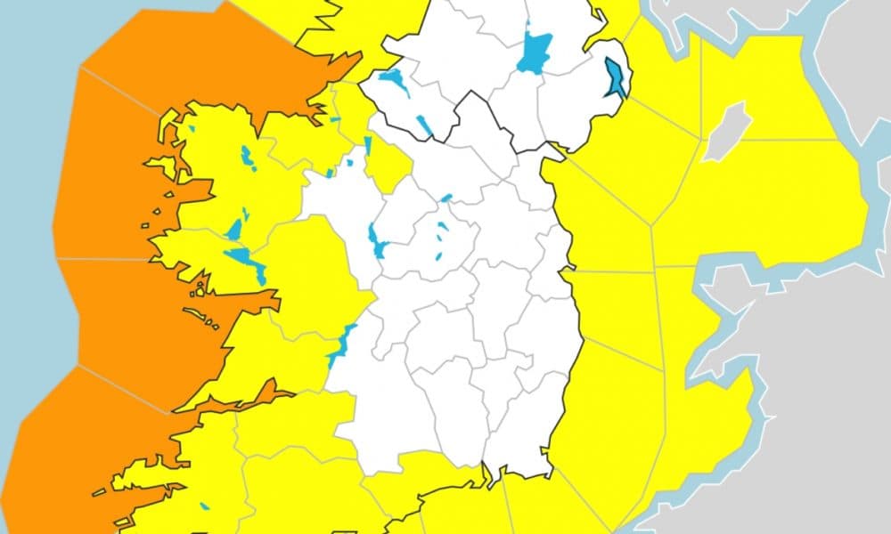 Strong wind and heavy rain forecast for tomorrow