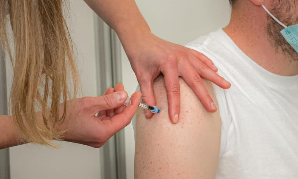 Town centre clinic offering COVID and flu vaccination services this winter