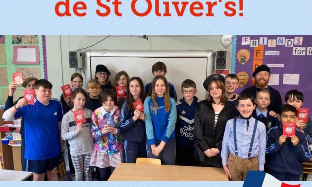 Pupils say "je suis" French